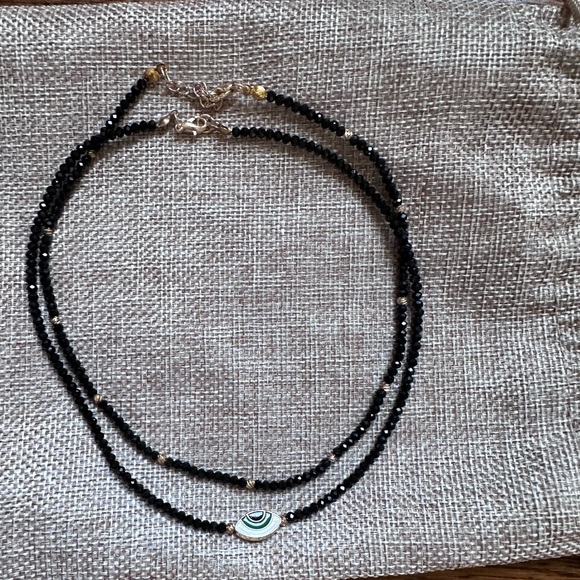 Beads necklace - Picture 1 of 2